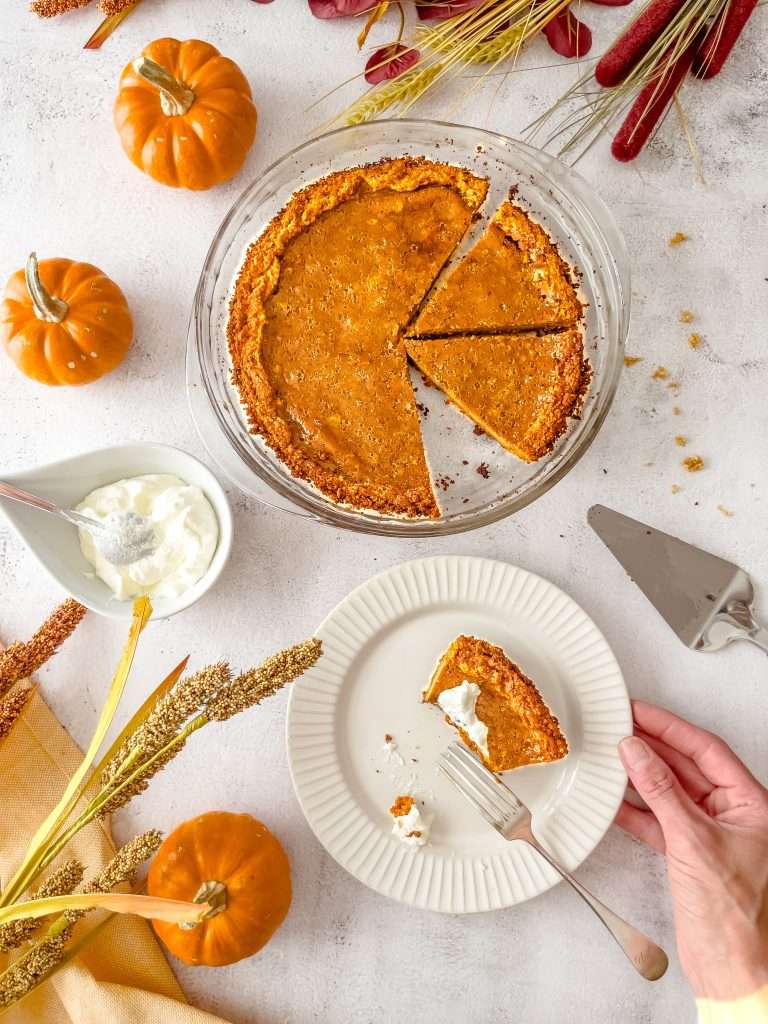 Classic Pumpkin Pie with Graham Cracker Crust 17 Pumpkin pie being served.